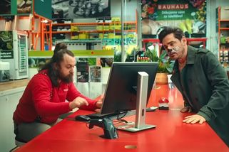 "Pořád to skvěle drží." Další scénky z Bauhausu s Kotkem reklamní katy baví
